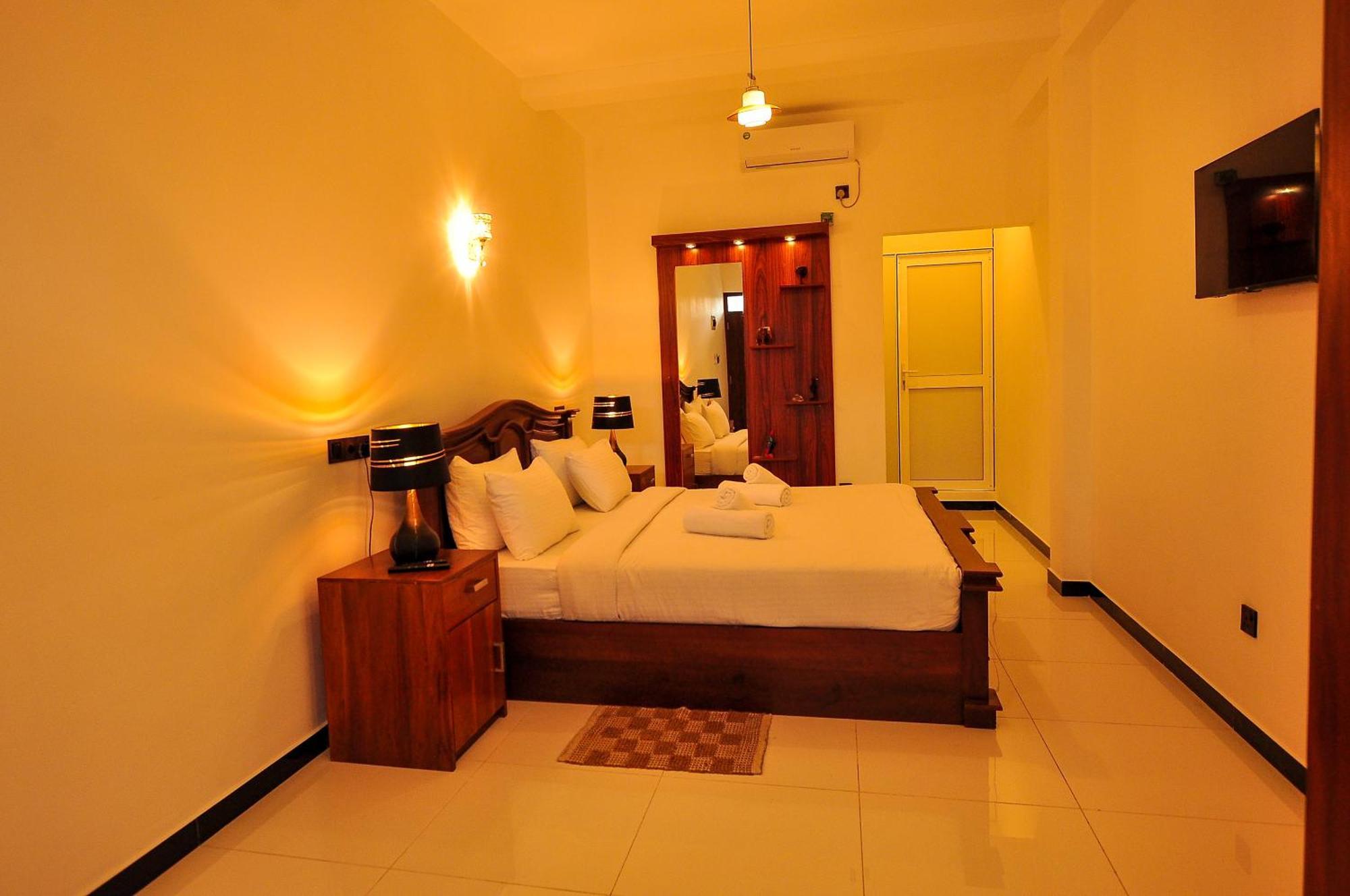 Sachinro Hotel Mirissa Eksteriør bilde